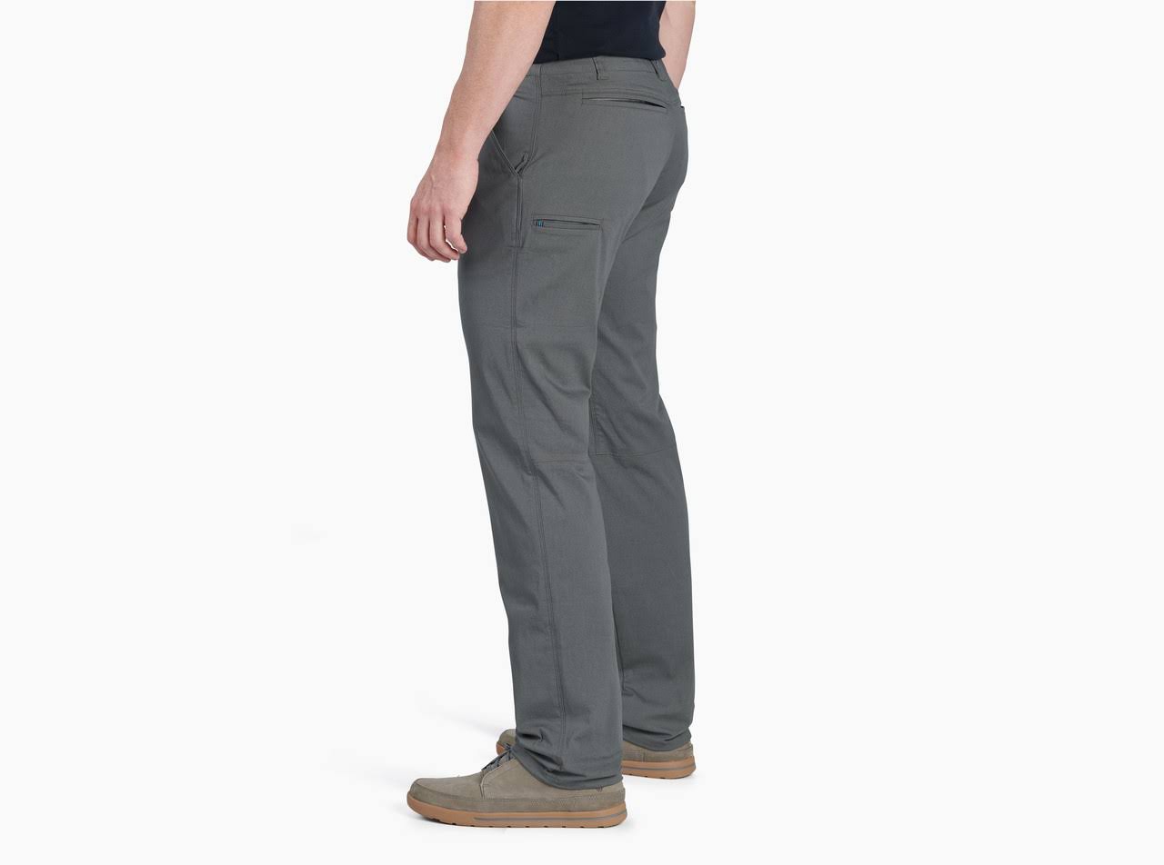 Carbon Chino R205