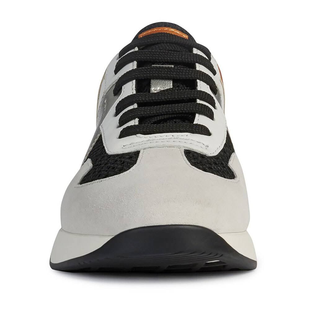 Suzzie Trainers 6 X320875