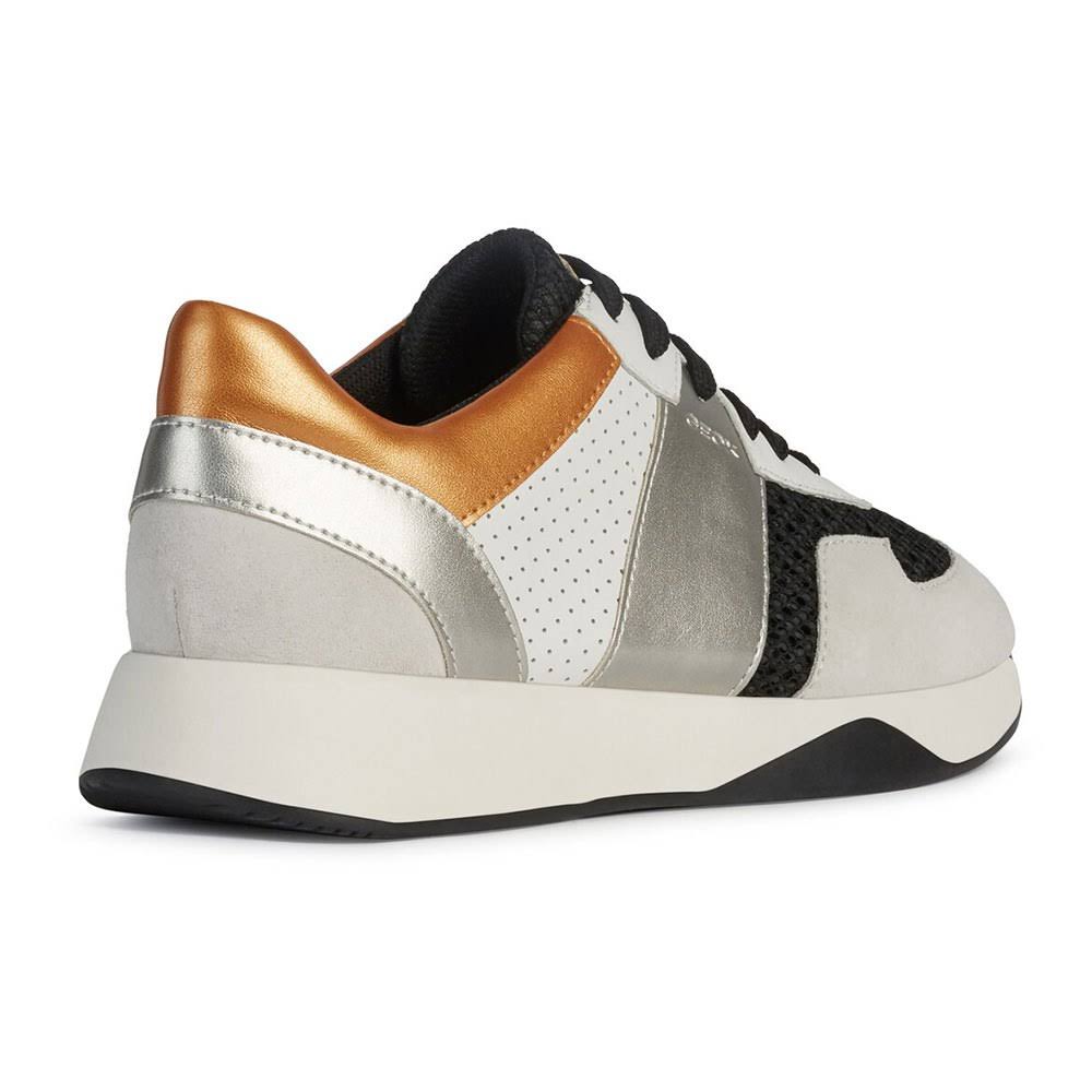 Suzzie Trainers 6 X320875