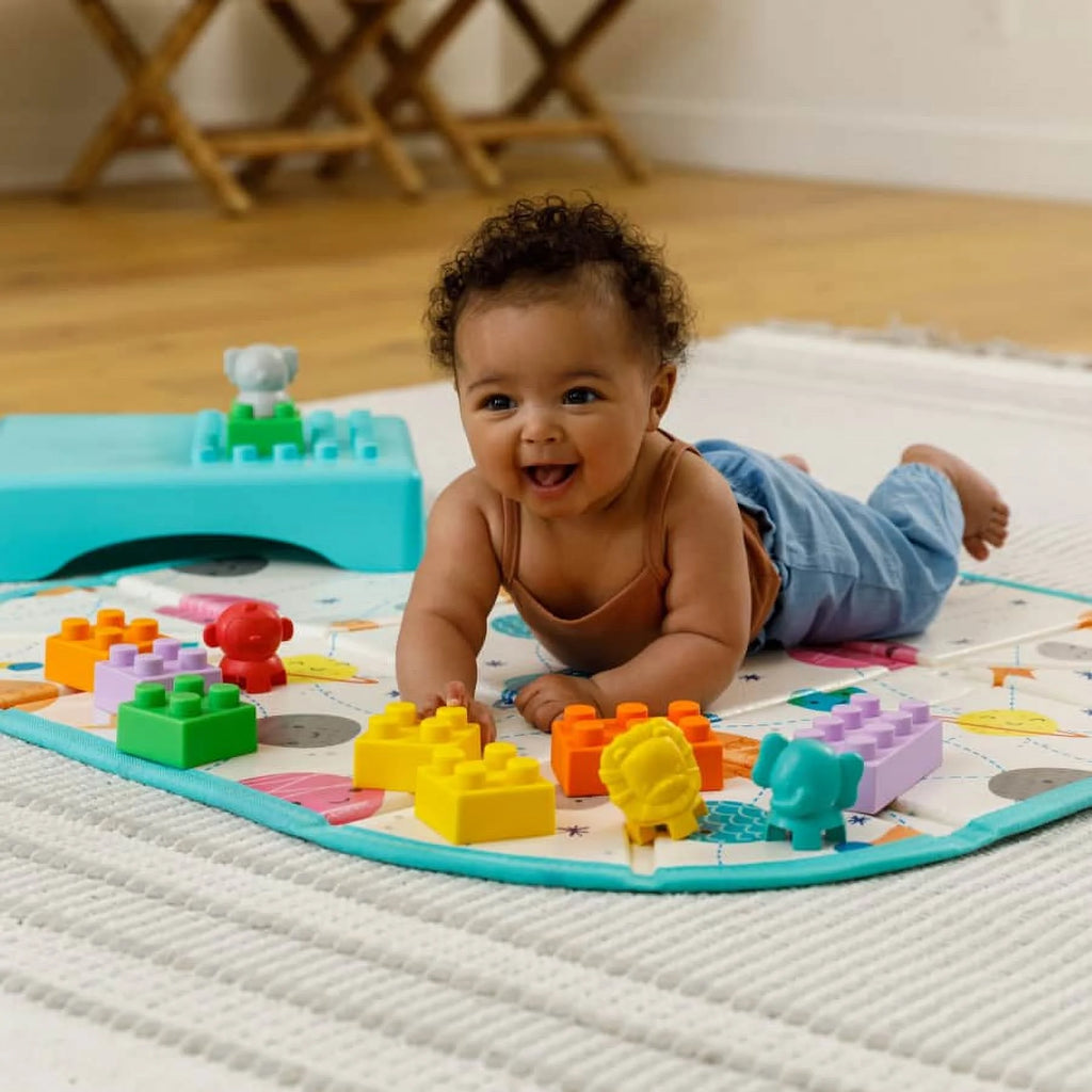 14-Piece Multicolor Building Blocks Activity Station S318