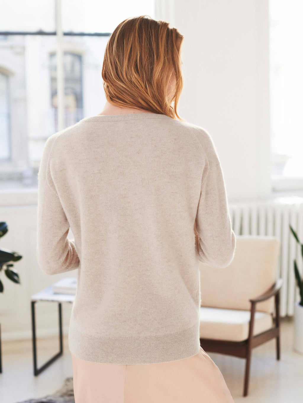 Wheat Heather Cashmere V Neck Sweater M50536