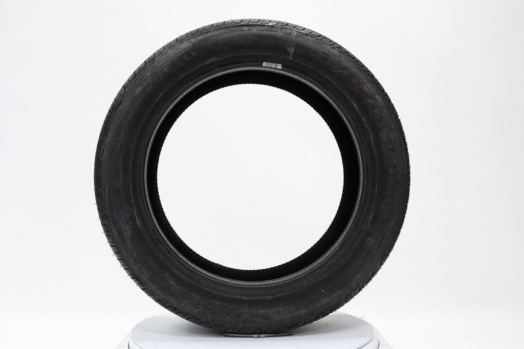 245/45R17 95W Radial Tire W715332