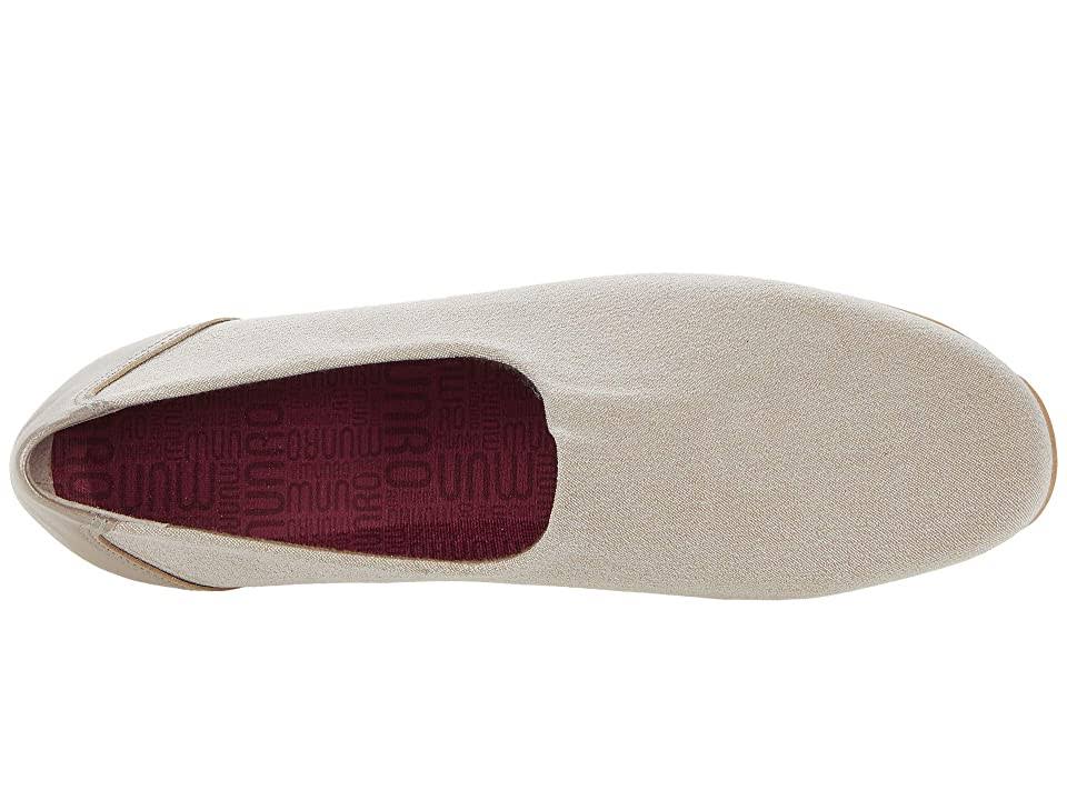 Taupe Traveler Shoes H45744