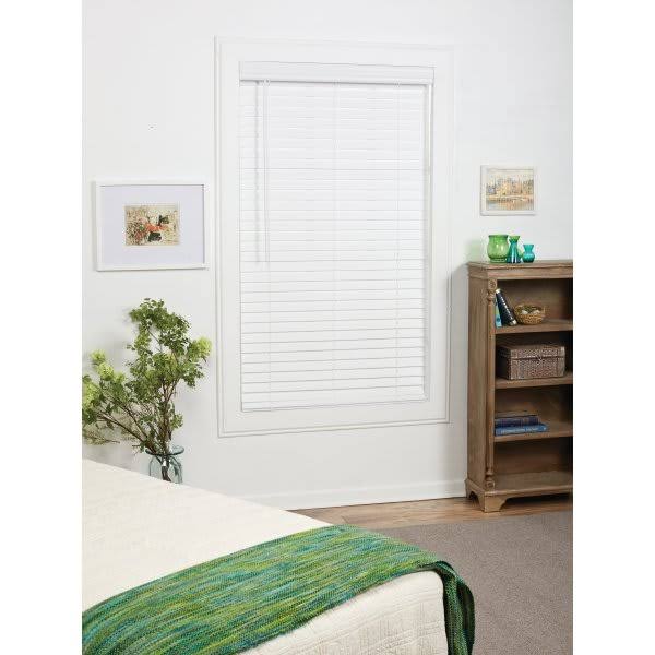 White Cordless Faux Wood Blinds Y8667