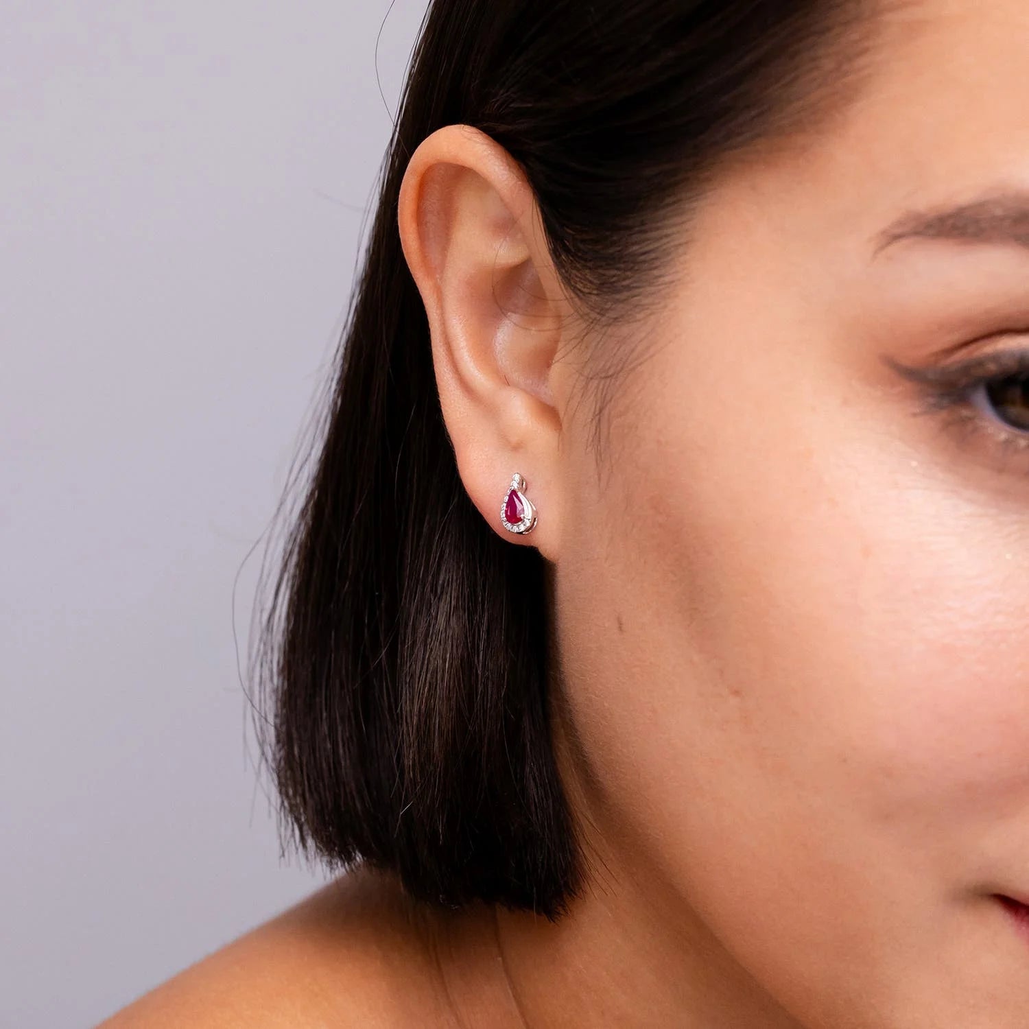 Natural Ruby and Diamond Studs Earrings in Platinum N4889