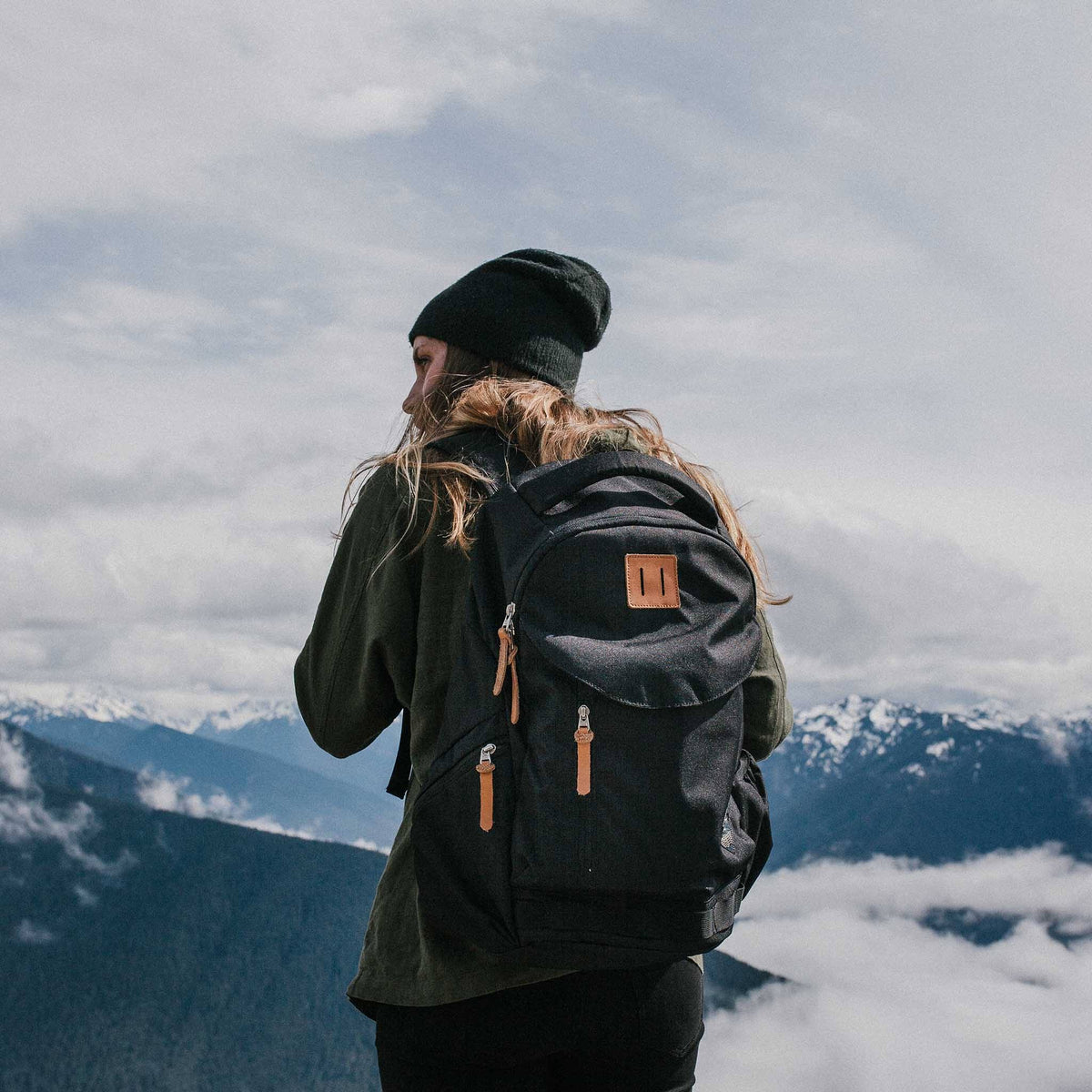 Black 25L Rift Pack V207928