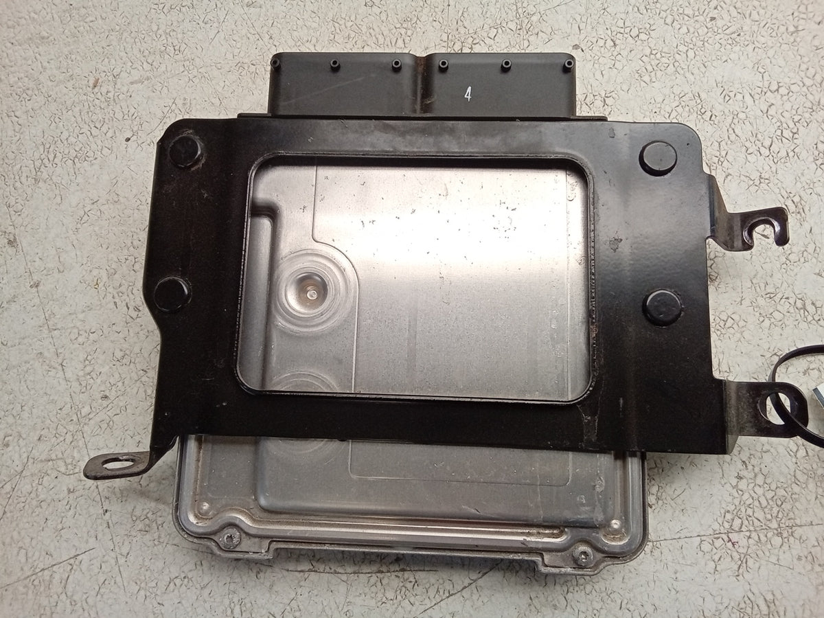 Pre-Owned 2014 Kia Soul Electronic Control Module ECU ECM OEM K888255