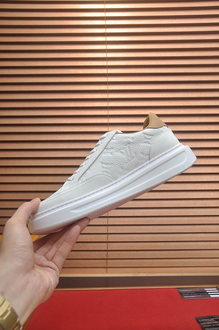Louis Vuitton Men's White Low-Top Sneakers